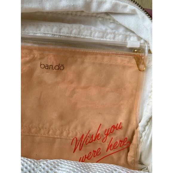 BAN.DO GETAWAY TOILETRY COSMETIC BAG .wish You We’re Here. Makeup. Flowers Bando - Picture 2 of 8